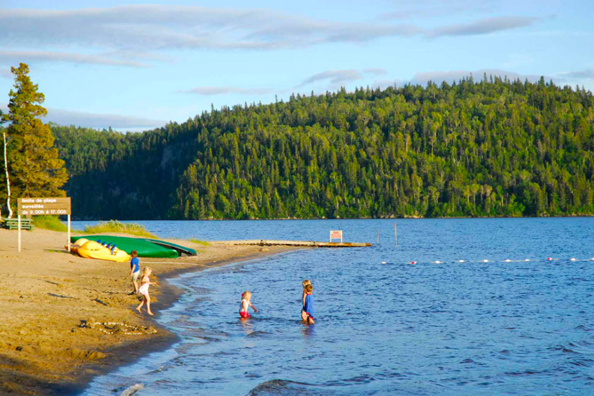 Centre-touristique-du-Lac-Kenogami-© Sépaq