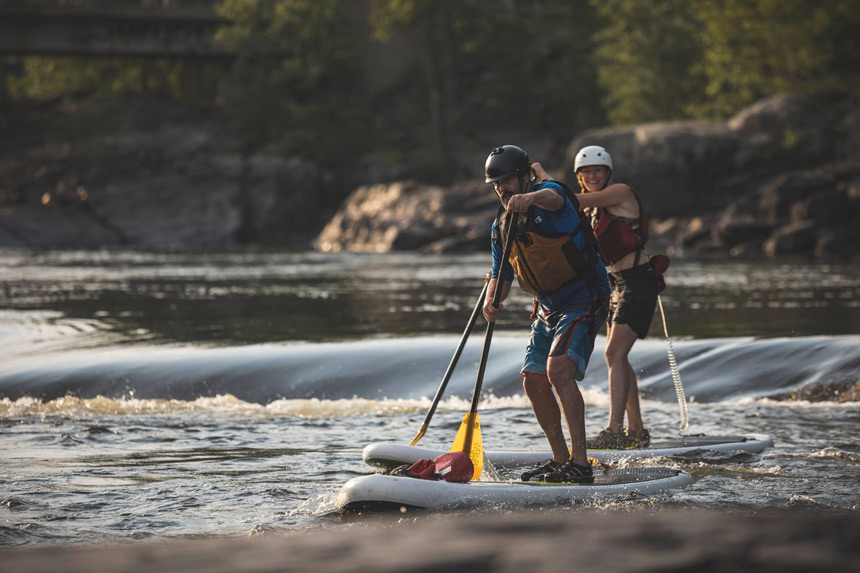 SUP sur la rivière rouge © Juste Etre Dehors